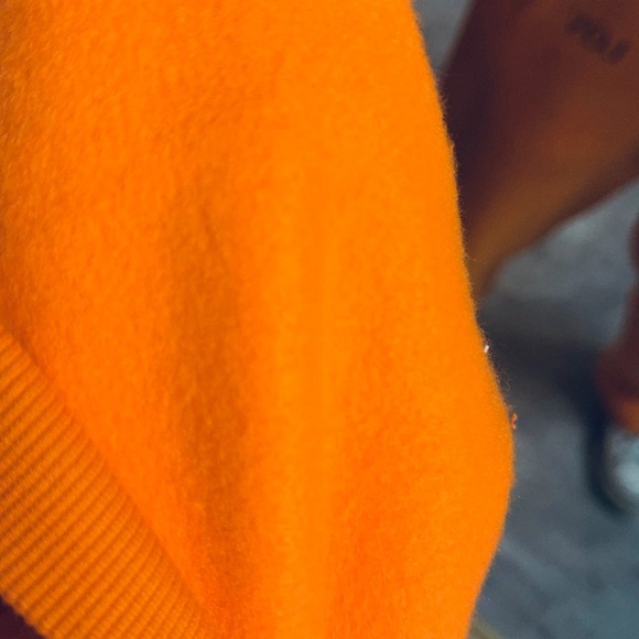 LOV sweatsuit - Picture 5 of 5